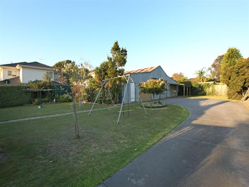 16 Orchard Street, Glen Waverley VIC 3150