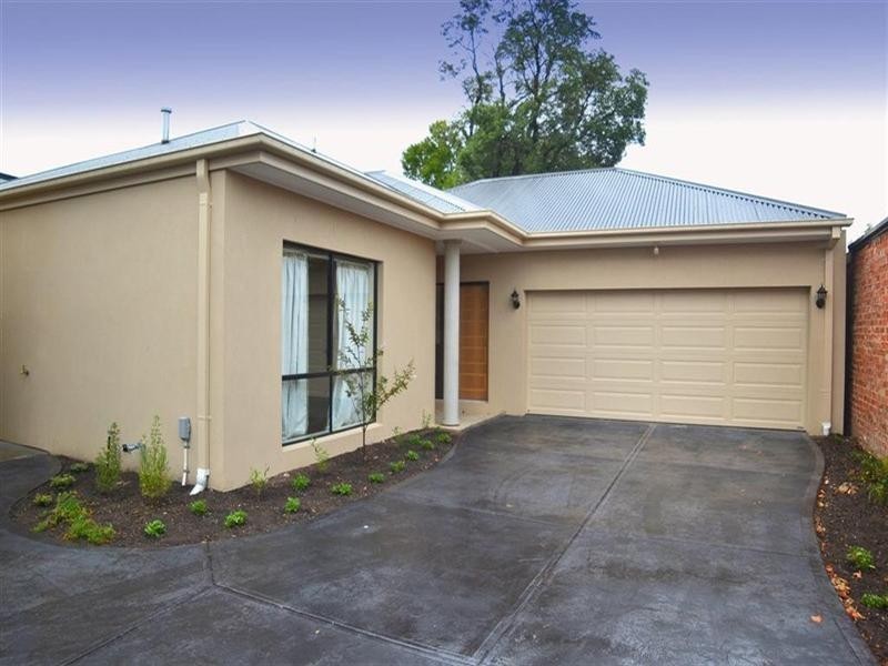 2/5 Cardiff Court, Glen Waverley VIC 3150