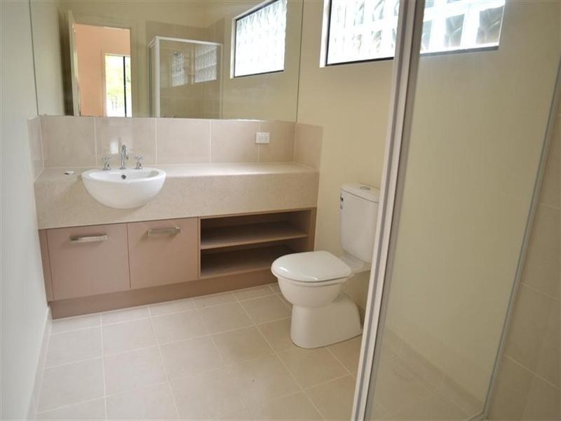 2/5 Cardiff Court, Glen Waverley VIC 3150