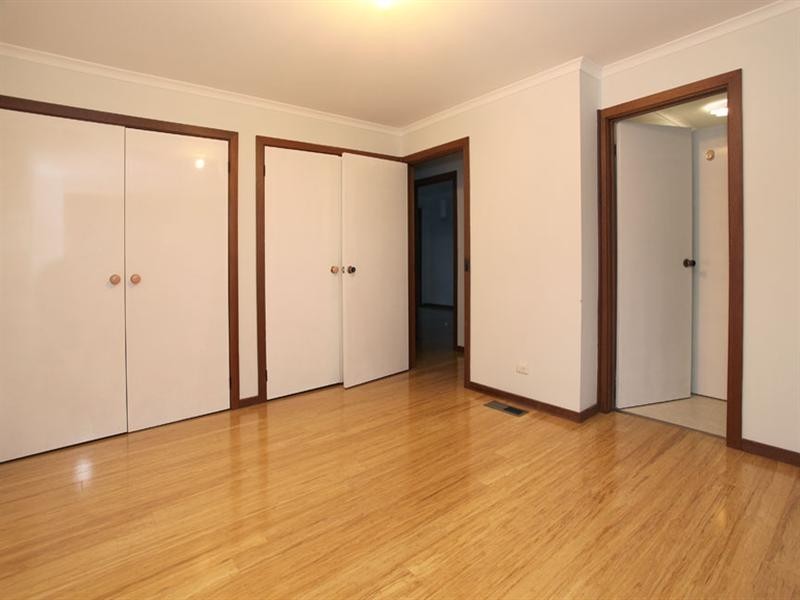 21 Kenross Drive, Wheelers Hill VIC 3150