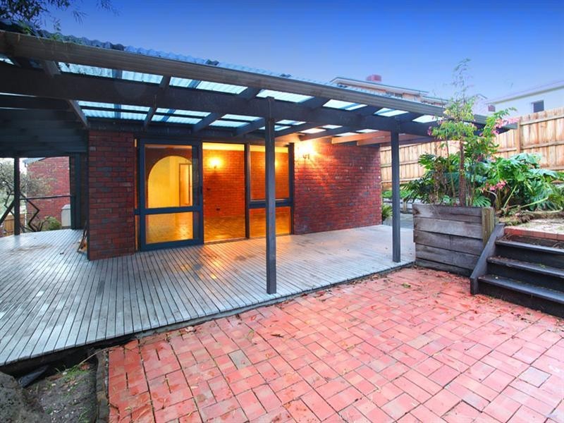 21 Kenross Drive, Wheelers Hill VIC 3150