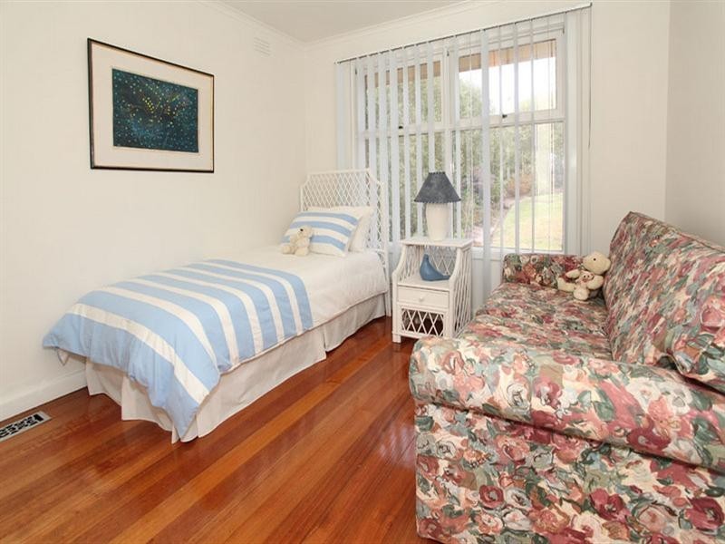 5 Valentine Court, Glen Waverley VIC 3150