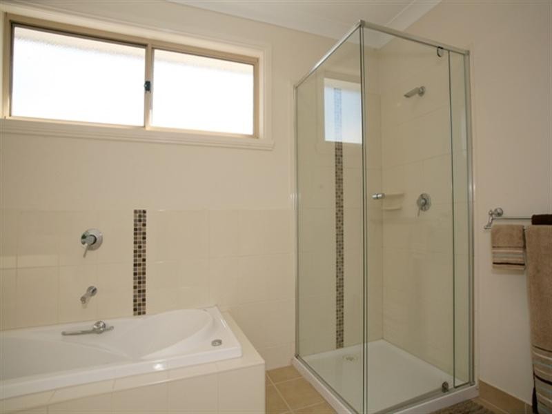 2/3 Harvie Street, Glen Waverley VIC 3150