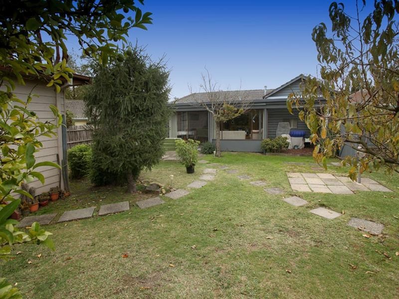 6 Catherine Avenue, Mount Waverley VIC 3149