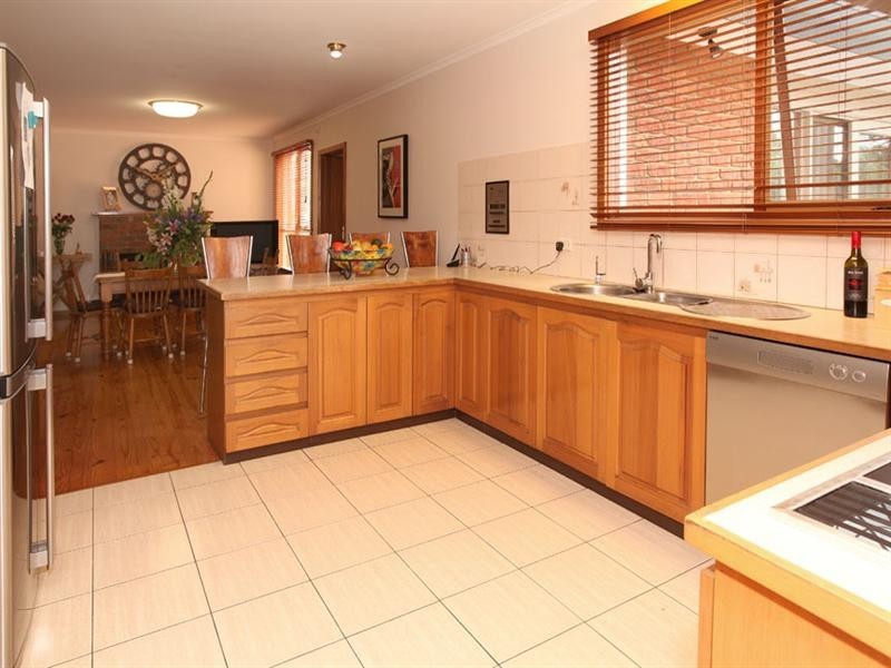 29 Craig Hill Drive, Wheelers Hill VIC 3150