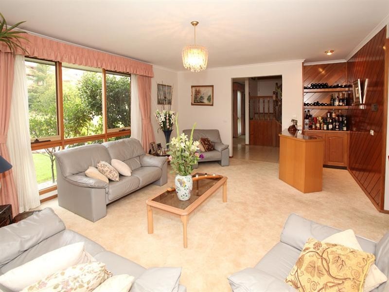 29 Craig Hill Drive, Wheelers Hill VIC 3150