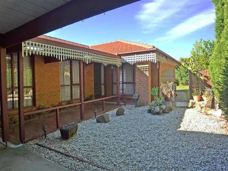 126 Haverbrack Drive, Mulgrave VIC 3170
