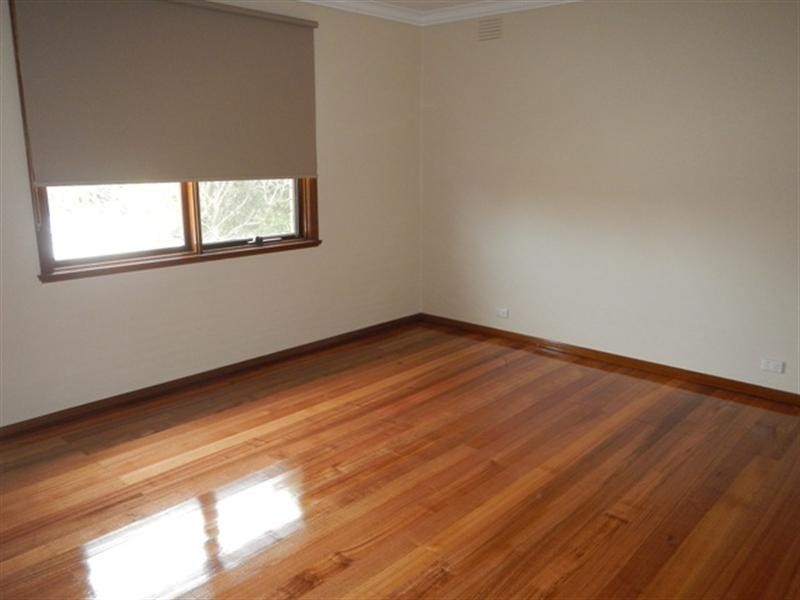 51 Watsons Road, Glen Waverley VIC 3150