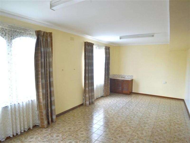 51 Watsons Road, Glen Waverley VIC 3150