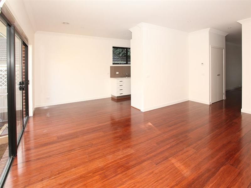 1/3 Ivanhoe Street, Glen Waverley VIC 3150