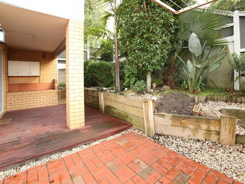 10 Tulloch Grove, Glen Waverley VIC 3150