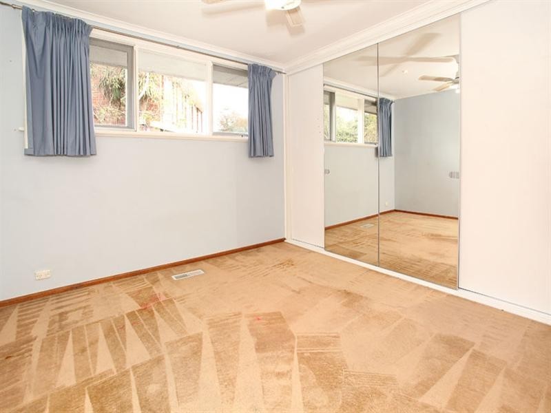 49 Packham Crescent, Glen Waverley VIC 3150