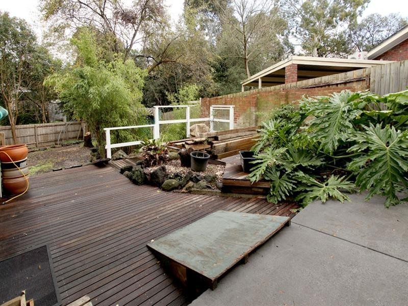 49 Packham Crescent, Glen Waverley VIC 3150