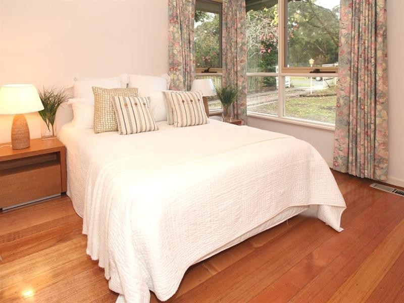 18 Walter Street, Glen Waverley VIC 3150