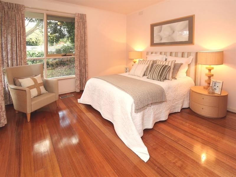 18 Walter Street, Glen Waverley VIC 3150
