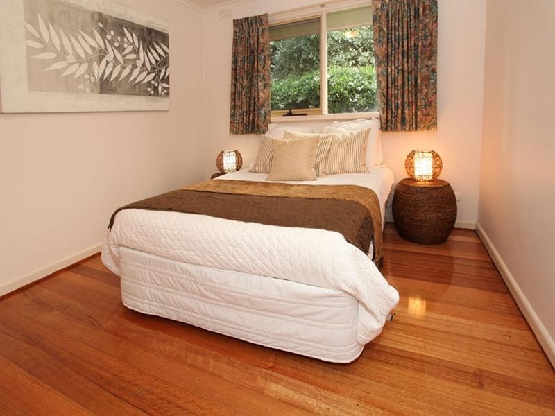 18 Walter Street, Glen Waverley VIC 3150