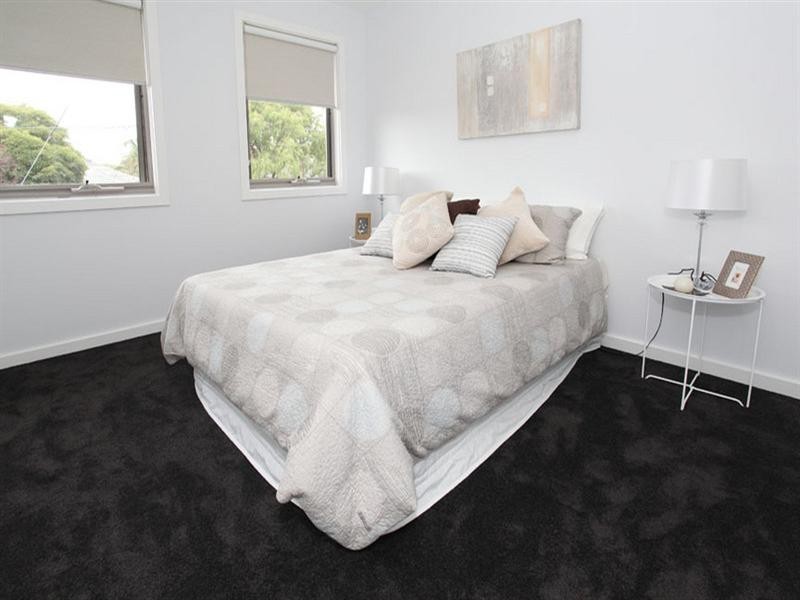 1/2 Heath Street, Glen Waverley VIC 3150