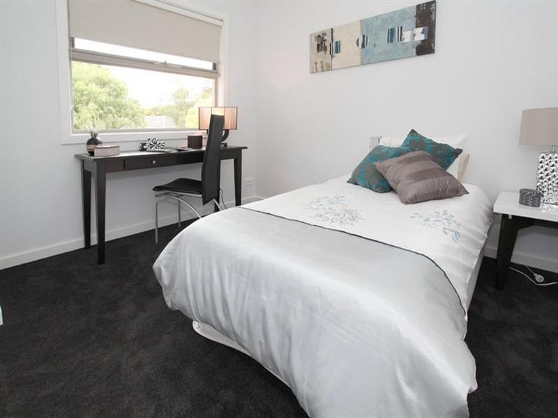 1/2 Heath Street, Glen Waverley VIC 3150