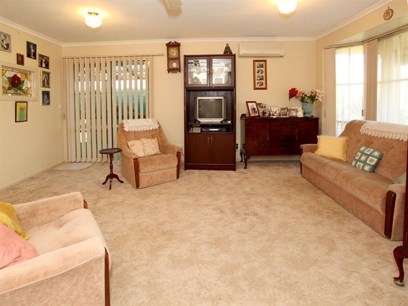 1/1 Brush Grove, Glen Waverley VIC 3150