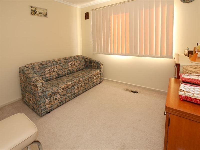 1/1 Brush Grove, Glen Waverley VIC 3150