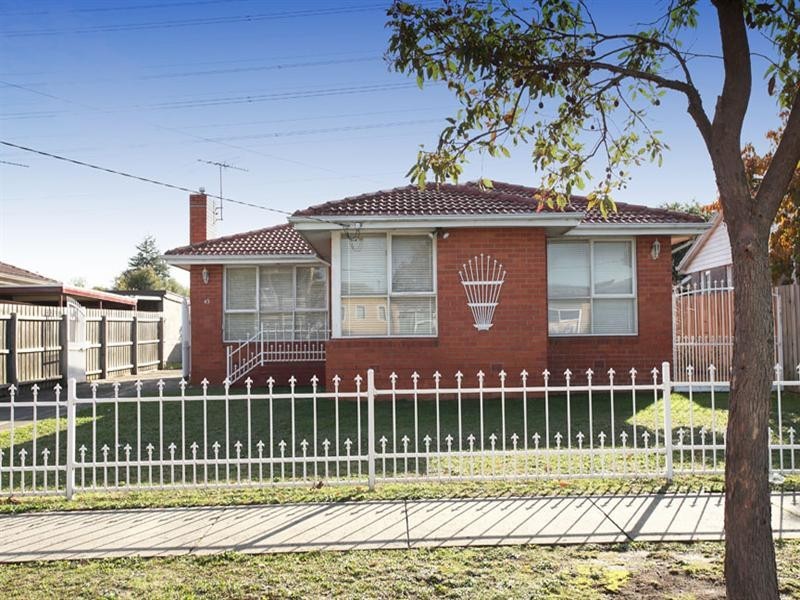 43 Whites Lane, Glen Waverley VIC 3150