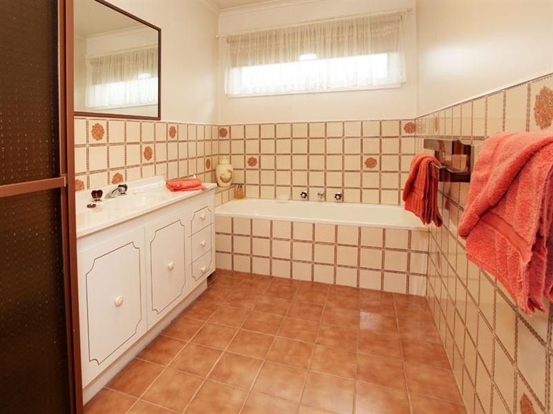 69 Strickland Drive, Wheelers Hill VIC 3150