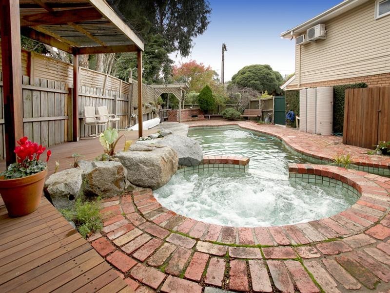 69 Strickland Drive, Wheelers Hill VIC 3150