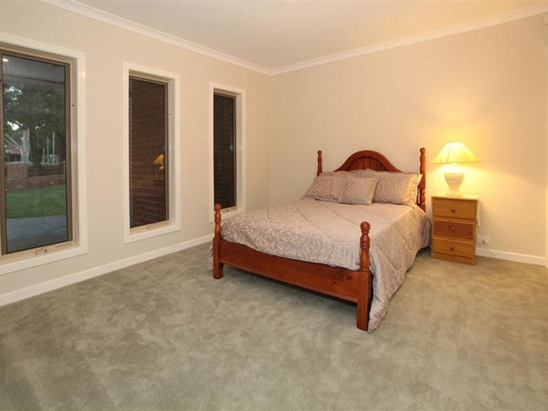 4 Tambo Court, Glen Waverley VIC 3150