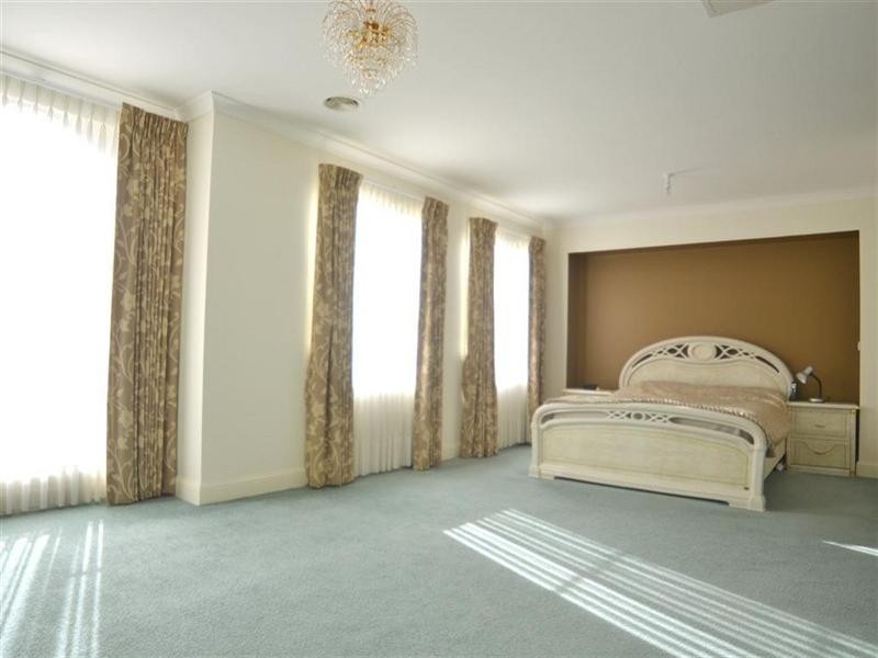 38 Nottingham Street, Glen Waverley VIC 3150