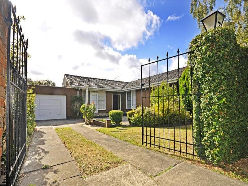 7 Hilda Court, Mount Waverley VIC 3149
