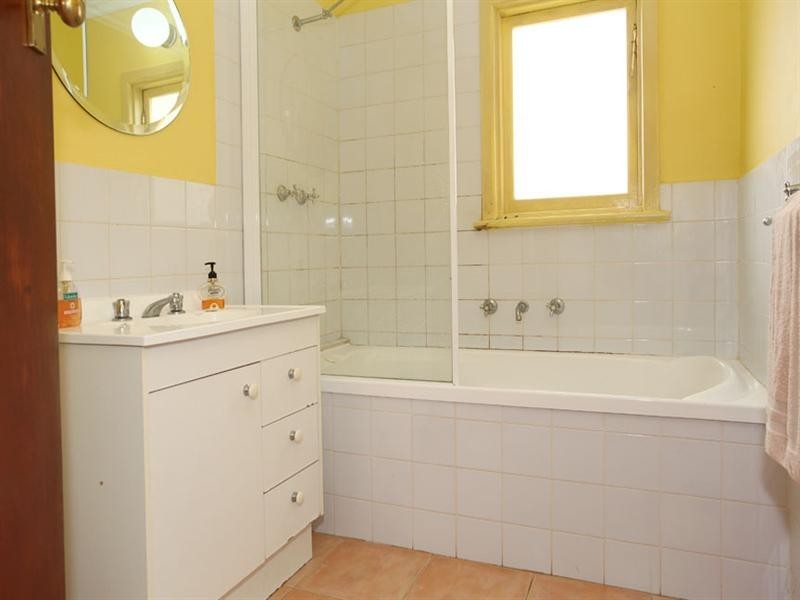 1/52 Myrtle Street, Glen Waverley VIC 3150