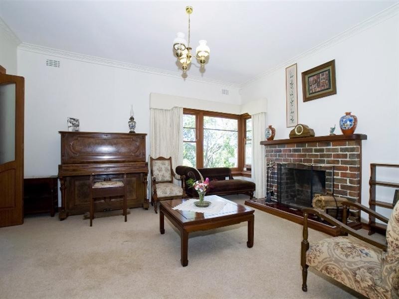 35 Charlotte Street, Glen Waverley VIC 3150