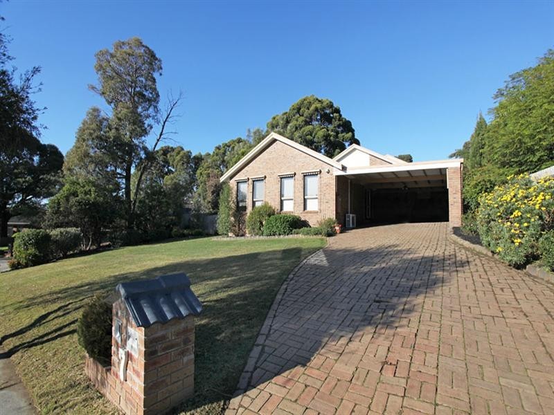 7 Hillgrove Close, Wheelers Hill VIC 3150