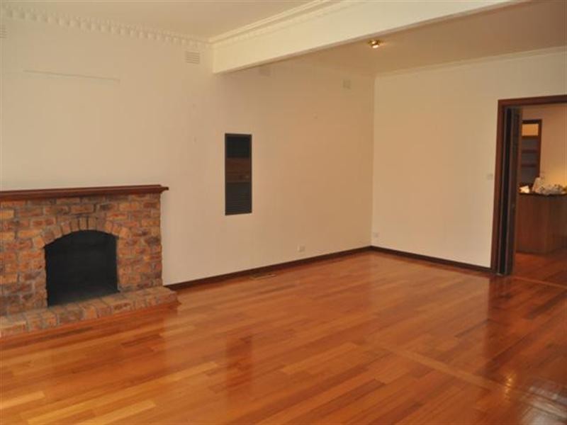 15 Olinda Street, Glen Waverley VIC 3150