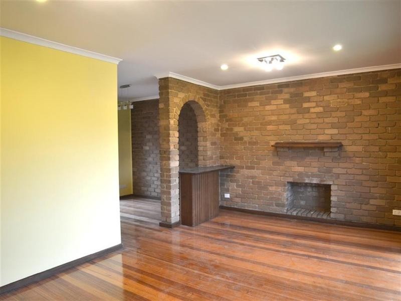 39 Cootamundra Drive, Wheelers Hill VIC 3150