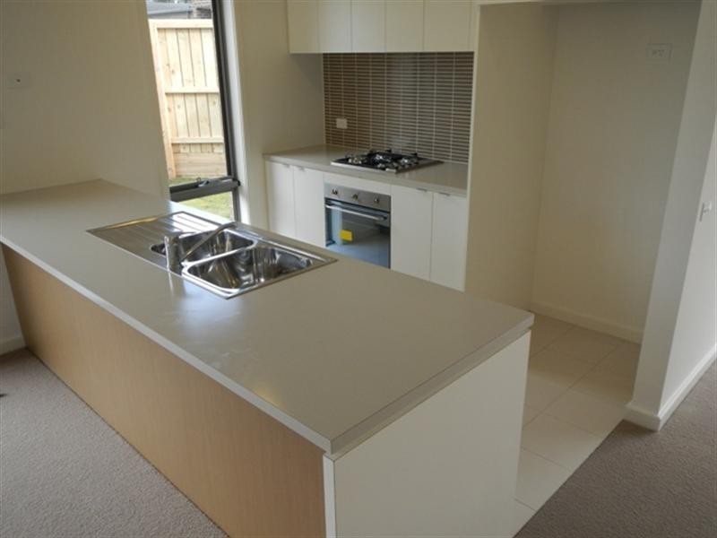 41 Bloom Avenue, Wantirna South VIC 3152