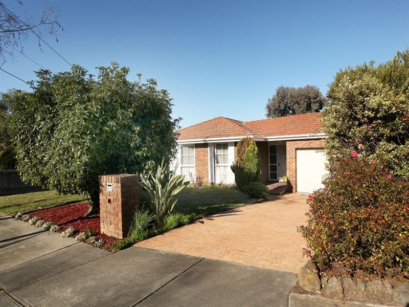 8 Astley Court, Vermont South VIC 3133
