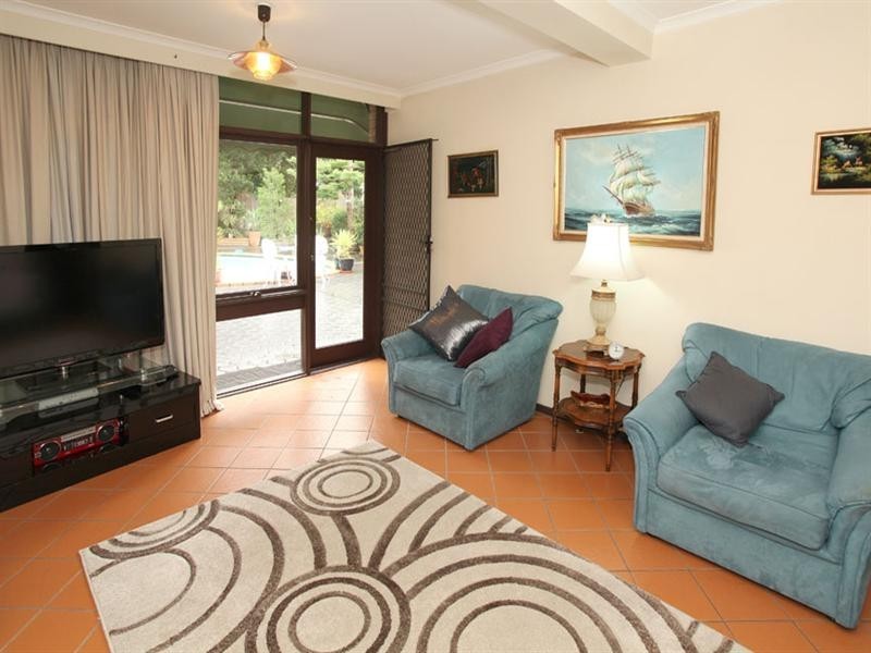 6 Inglewood Court, Wheelers Hill VIC 3150