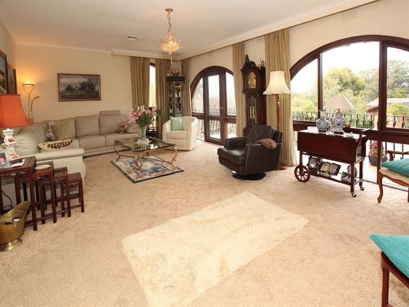 6 Inglewood Court, Wheelers Hill VIC 3150