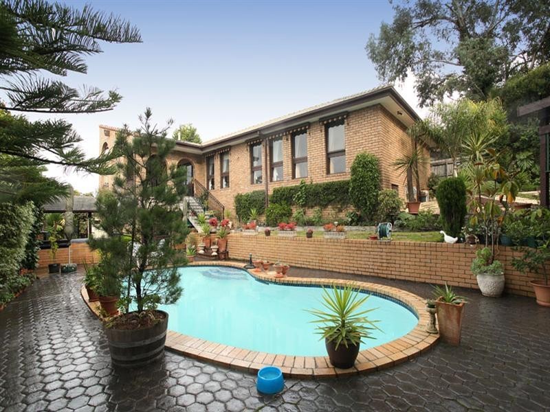 6 Inglewood Court, Wheelers Hill VIC 3150