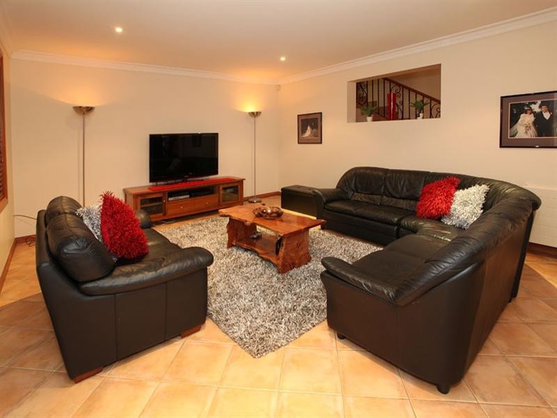 16 Sneddon Court, Mulgrave VIC 3170