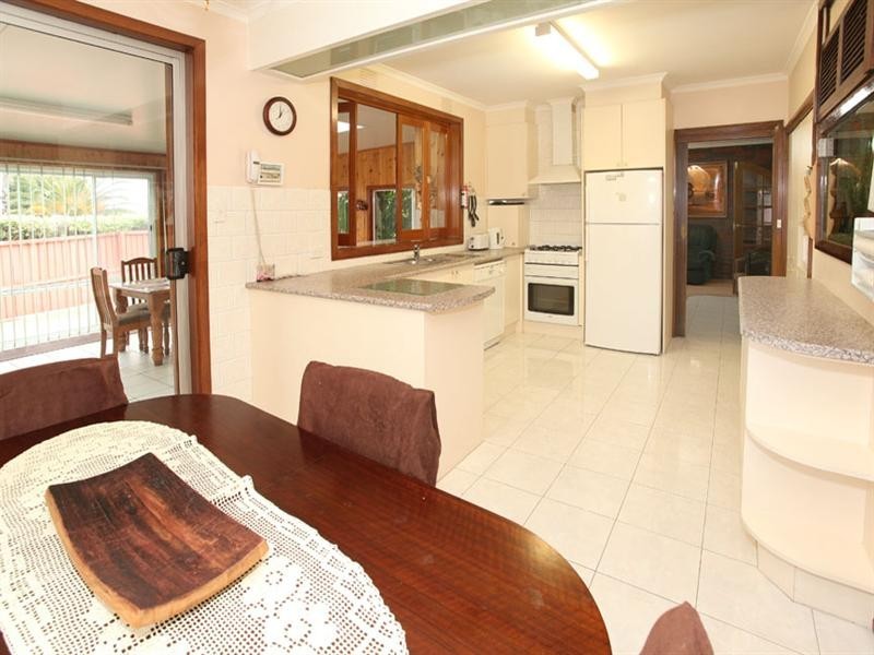 13 Outlook Drive, Dandenong North VIC 3175