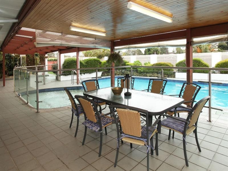 13 Outlook Drive, Dandenong North VIC 3175