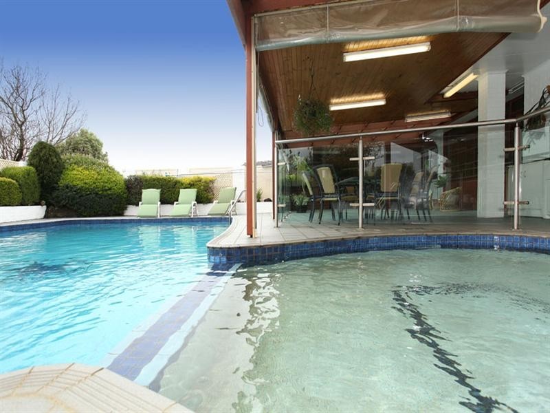 13 Outlook Drive, Dandenong North VIC 3175