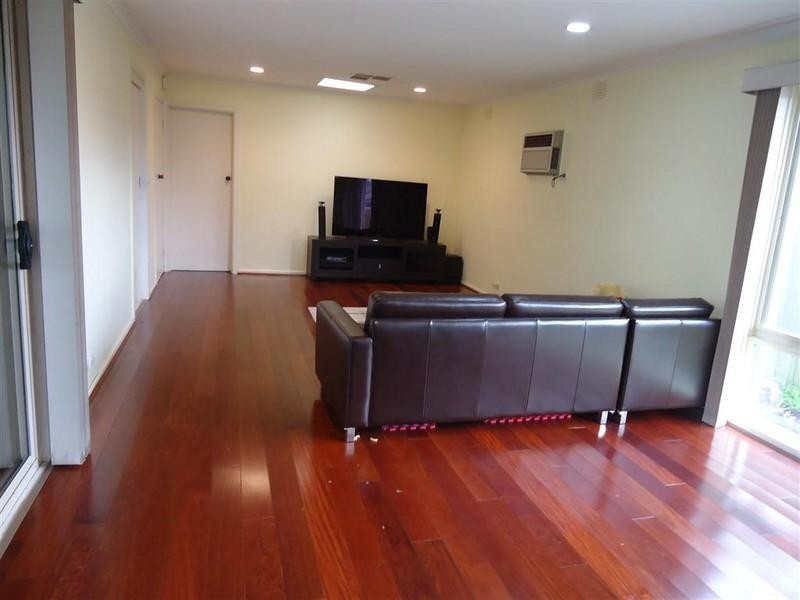 60 Camelot Drive, Glen Waverley VIC 3150