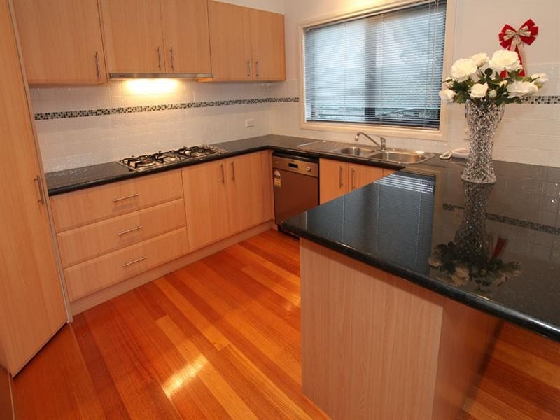 2/2 Jacqueline Road, Mount Waverley VIC 3149