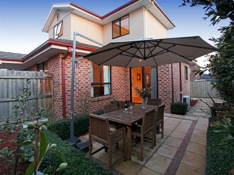 2/2 Jacqueline Road, Mount Waverley VIC 3149