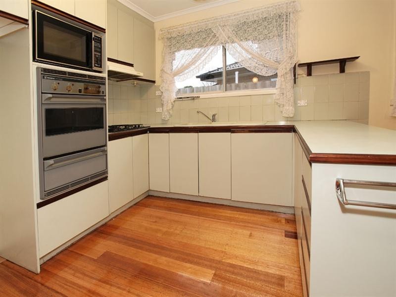 2 Karla Court, Notting Hill VIC 3168