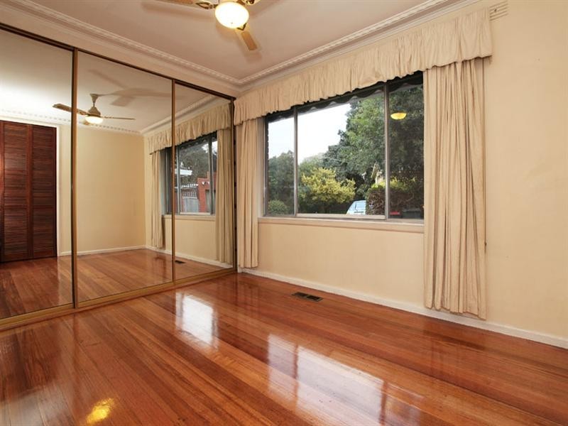 2 Karla Court, Notting Hill VIC 3168