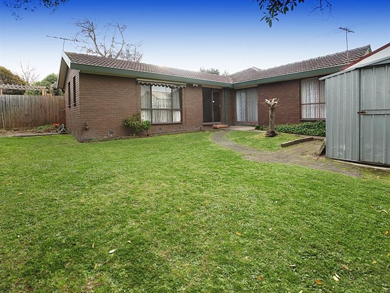 28 Blackwood Drive, Wheelers Hill VIC 3150